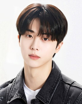 Kim Moo-joon as Kim Sun-woo