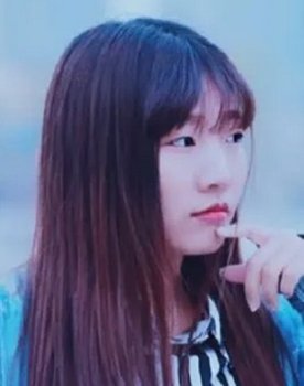 Бай Би Цин as Tong Nian (voice)