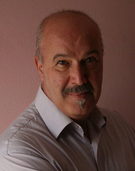 Alberto González