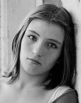 Linda Manz as Maxine Gripp