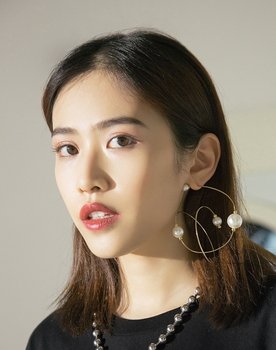 Liu Meitong as Hai Ji