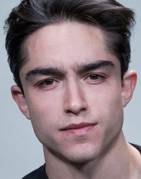 Iván Rovirosa as Charly