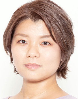 上田佳耶