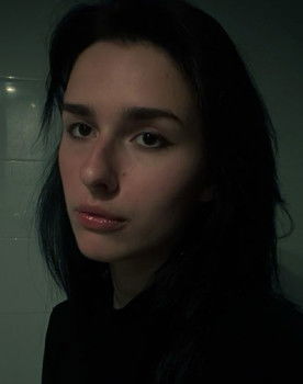 Milena Pasichnyk as Woman