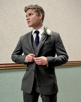 Charlie Treacy as Julian Delmer