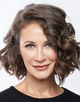 Ece Dizdar
