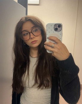 Chloee Roach as The Date