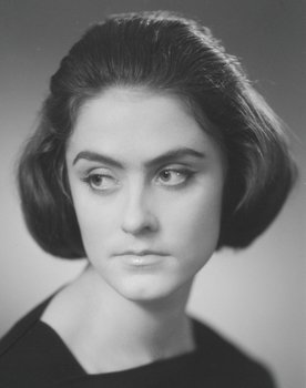 Ülle Ulla as Bèbè