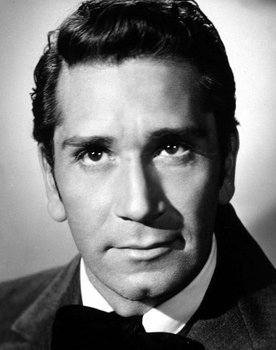 Richard Conte as Lt. Bradford