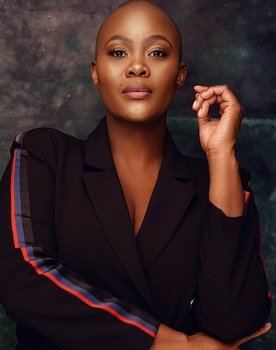 Zikhona Sodlaka as Zoleka