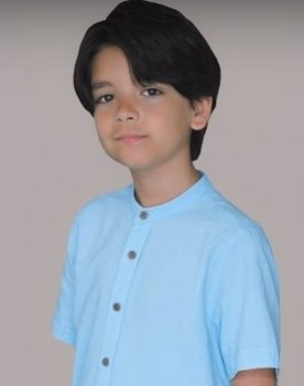 Adin Külçe as Child Ali Vefa
