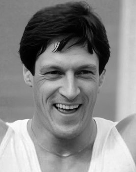 Alan Wells as Self - Olympic Champion-80