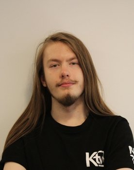 Sam Churchward as Carl