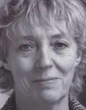 Jane Wood as Julie Garrett