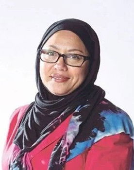Tunku Mona Riza