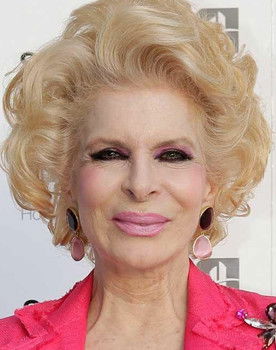 Lili Caneças as Vésper