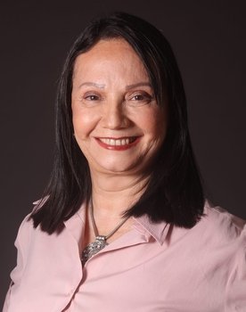 Regina Hadjedje as 