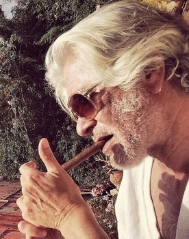 Miguel Curiel as Narrator