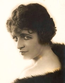 Olive Tell as Kathleen