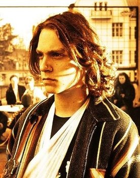 Julius Lavonen as Sami