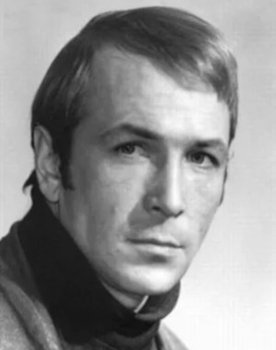 Boris Rudnev as комбриг Борис Викторович Добрынин