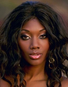 Nyomi Banxxx