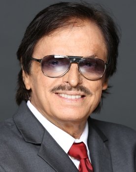 Sanjay Khan as Mohan