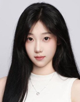 姚洺菲