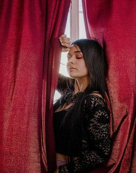 Perla Chávez as Secretaría