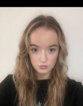 Justine Taggart as Emma