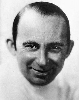 Roscoe Ates as Soapy Jones