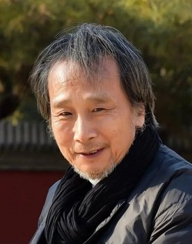He Jianjun as self
