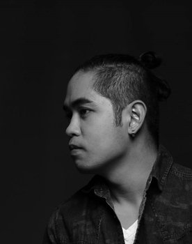 Ian Segarra as Stage Actor