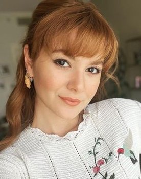 Aydan Koptur as Aysel