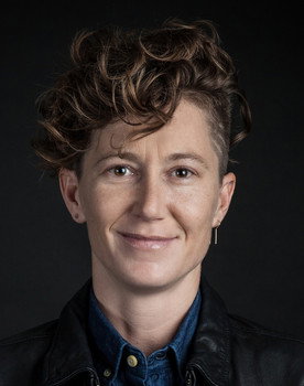 Jessica Harbeck as Officer #2 (uncredited)