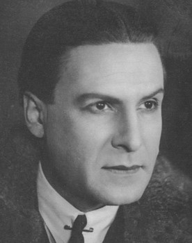 Pyotr Podvalniy as Frunze