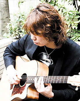 黒田晃年 as Guitar