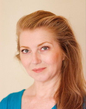 Stine Olsen as Crystal