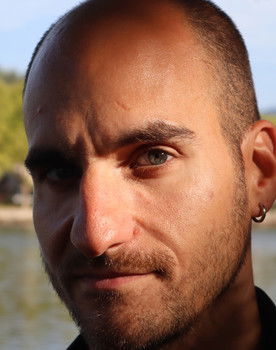 Lizartonne as Avelino y humano