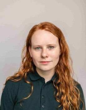 Monica Hofman as Noa