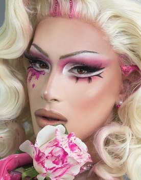 Axel Díaz Gutiérrez as Leexa Fox - Contestant