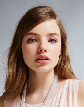Kristine Froseth Photo