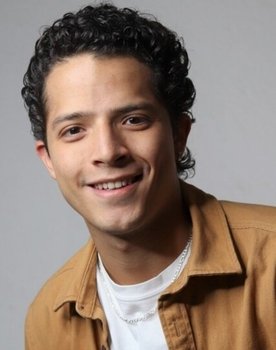 Fidel Cuevas as Parcel Delivery Man