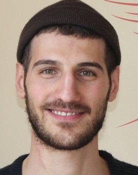 Samvel Tadevossian as Alik