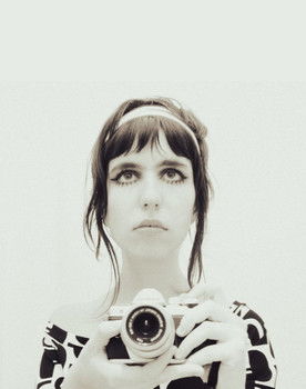 Joana Melão as Violeta