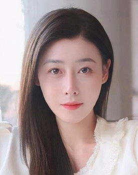 Shi Li Jie as Murdered woman