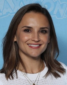 Rachael Leigh Cook Photo