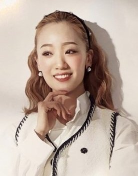 Nonoka Himari as Veronica