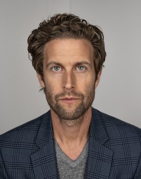 Griffin Hood as Kurt