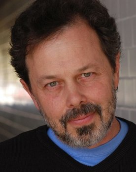 Curtis Armstrong Photo
